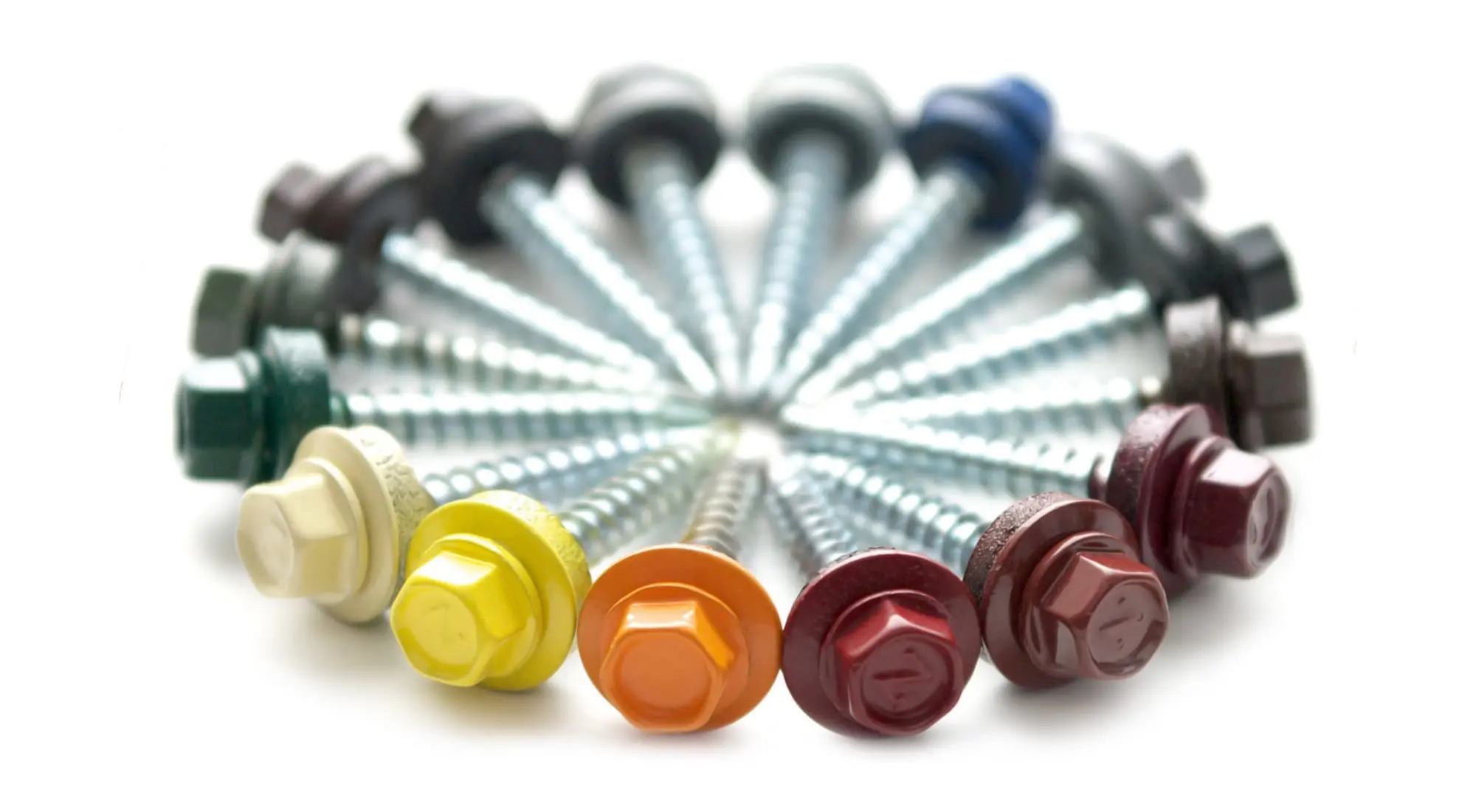 Verschiedene Farbsysteme für Schraubenbeschichtung